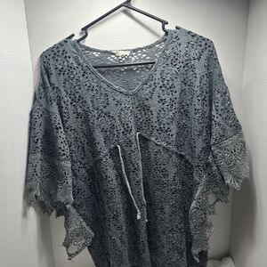 ODDY Gray Lace Knit Top